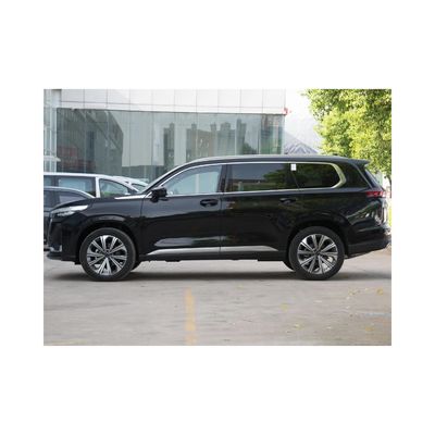 2023 2024 Exeed VX SUV ad alta configurazione con display a tre schermi e cambio automatico
