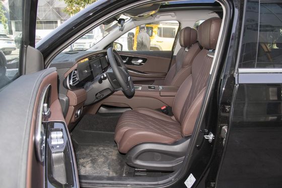 2023 2024 Exeed VX SUV ad alta configurazione con display a tre schermi e cambio automatico
