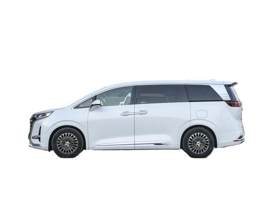 DENZA D9 4x4 MPV 7 posti 103.36kWh Capacità della batteria doppio motore Medio-grande