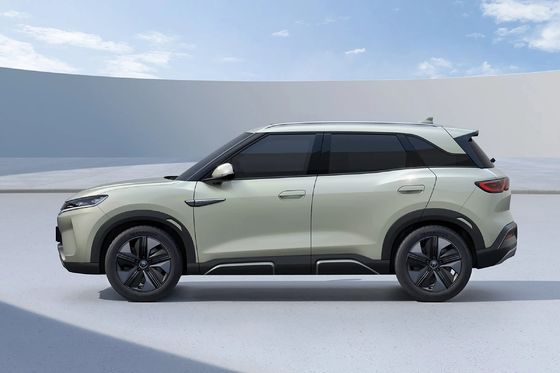 Long Range BYD Electric Car Yuan UP SUV Volante sinistro Piccolo EV Puro elettrico 401KM Range