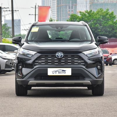 Toyota RAV4 2023 5 porte 5 posti SUV con coppia massima di 221 N-m e design elegante