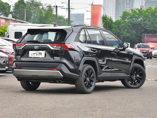 Toyota RAV4 2023 5 porte 5 posti SUV con coppia massima di 221 N-m e design elegante
