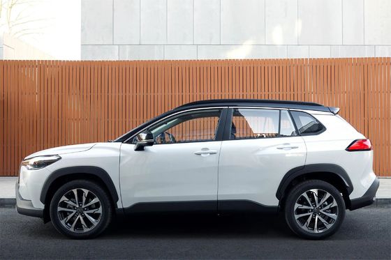 SUV per i soldi 2024 Toyota Corolla Cross 2.0L Benzina Hybrid Sport Car