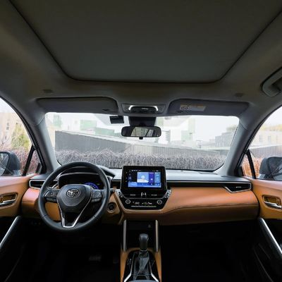 SUV per i soldi 2024 Toyota Corolla Cross 2.0L Benzina Hybrid Sport Car