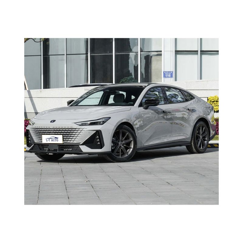 Veicoli energetici 2024 Changan Uni-V PHEV Auto da 5 posti in bianco nero bianco o rosso