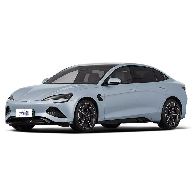 BYD SEAL La perfetta combinazione di stile e prestazioni in una versione 4WD da 650 km