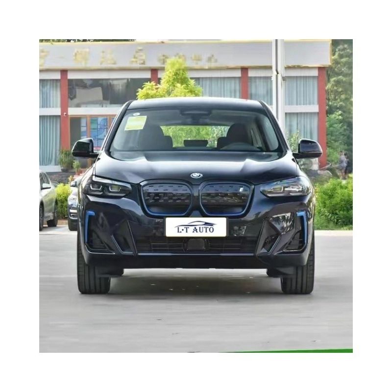 BMW iX3 pattuglia elettrica 4 o 5 posti potenza massima 286ps coppia totale 400Nm