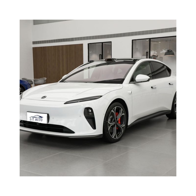 2024 NIO ET5 ES6 ES8 Grigio Veicolo elettrico a lungo raggio 5 posti EV Car Sport Sedan