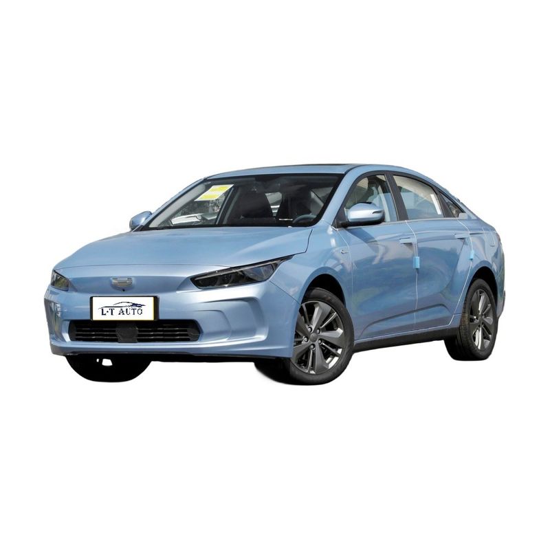 Level Compact SUV 2024 Geely Geometry Un'auto elettrica a ricarica rapida 4 porte 5 posti berlina