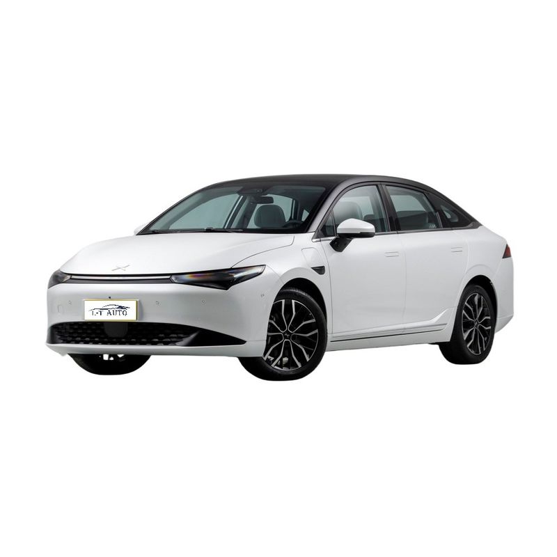 Veicoli elettrici Xpeng P5 vendono direttamente auto elettriche cinesi in vari colori